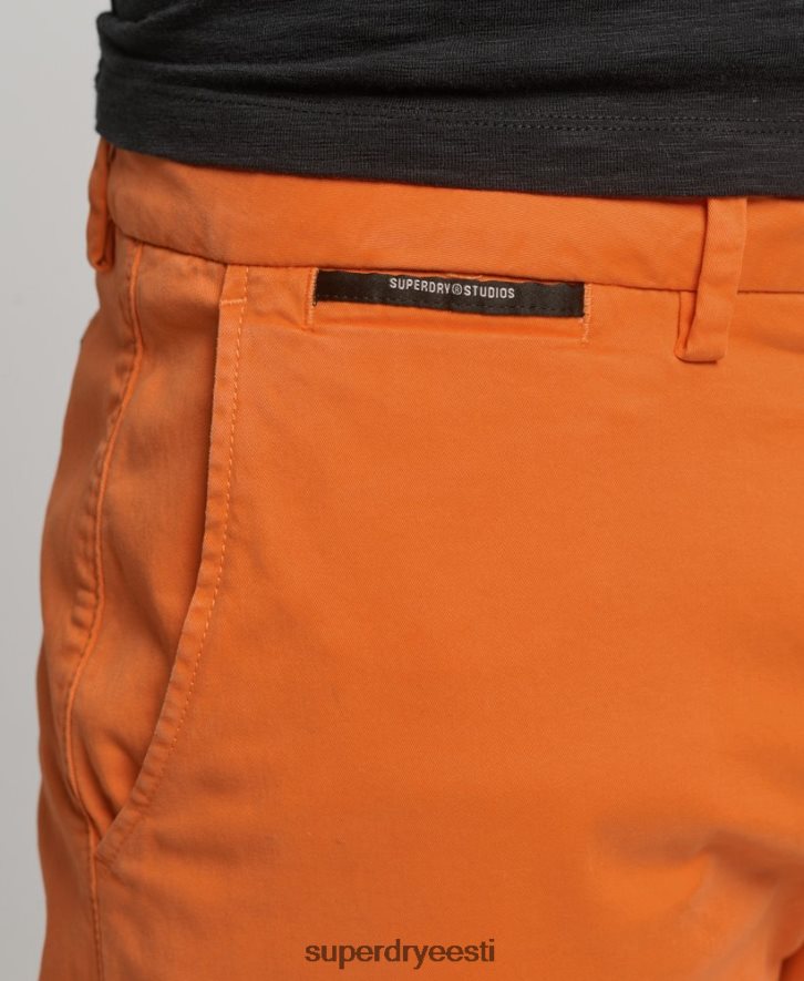 Superdry mehed orgaanilisest puuvillast südamikuga chino lühikesed püksid B2LT46475 Riietus oranž
