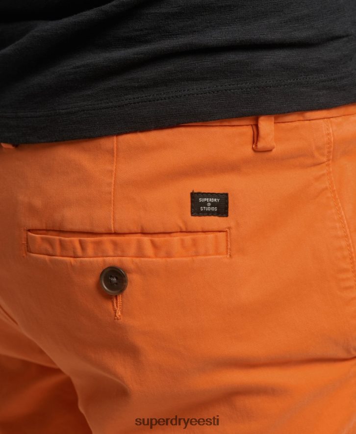 Superdry mehed orgaanilisest puuvillast südamikuga chino lühikesed püksid B2LT46475 Riietus oranž