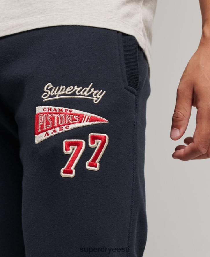 Superdry mehed kolledži logoga saledad mansetiga sörkijad B2LT46496 Riietus merevägi