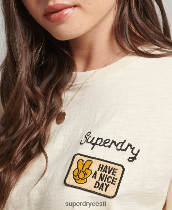 Superdry naised 90ndate logoga plaaster lahtiselt istuv T-särk B2LT46230 Riietus kreem